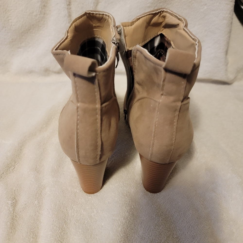 Tan Zipper-up Brown Tartan Lined‎ Ankle Boots - Picture 6 of 10